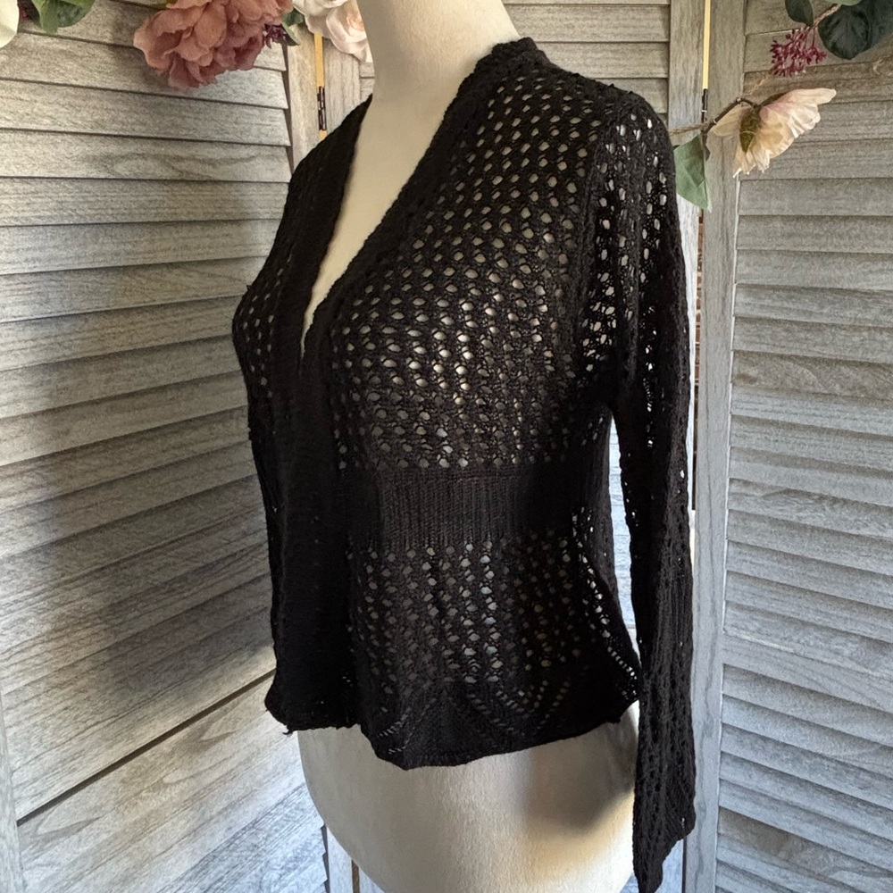SWEET KIZZ Women’s SZ XL Black Crochet Knit Shrug/Sweater/Jacket w/Bell Sleeves - Picture 2 of 16